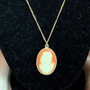 Vintage Sarah Coventry peach colored cameo